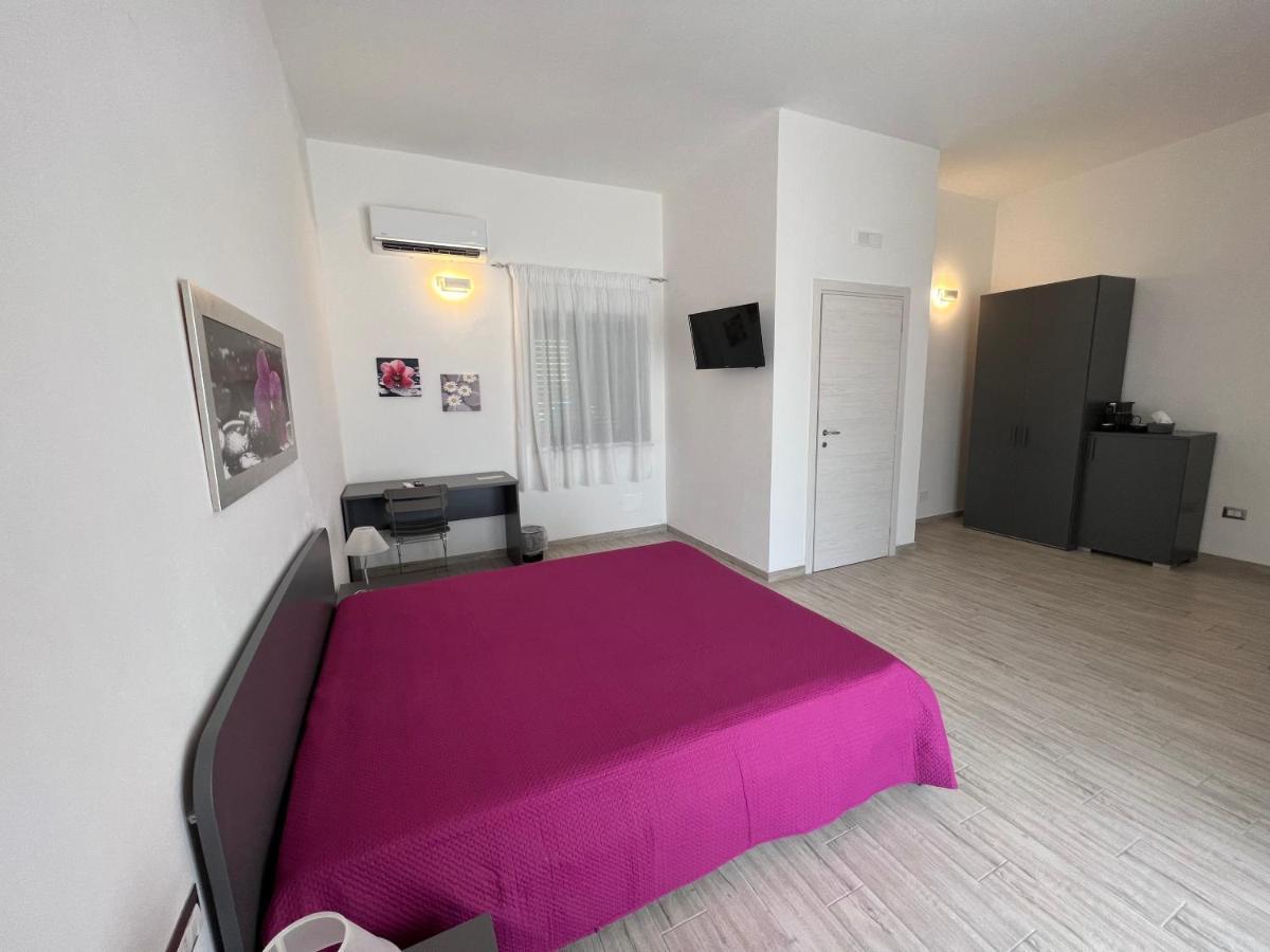 Residenza Giulia Hotel Scanzano Jonico Екстериор снимка